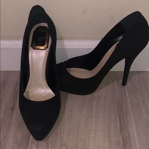 Christian Dior leather pumps